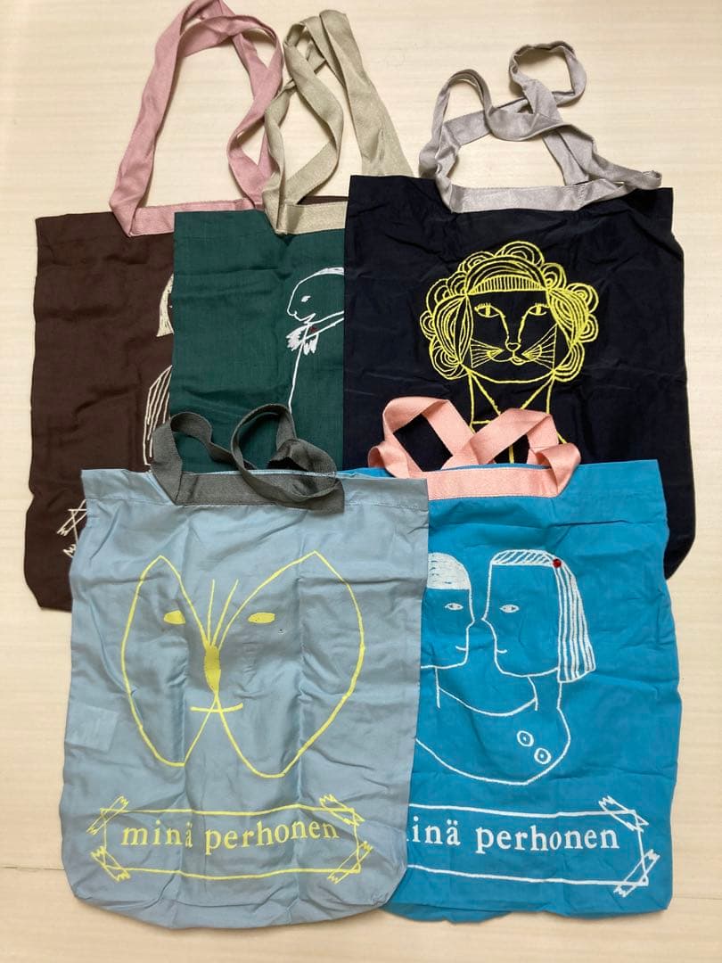 ミナペルホネンノベルティ布バック