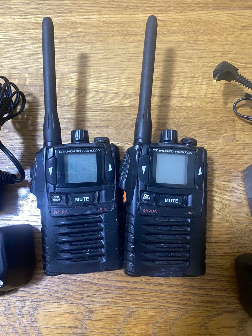 SR70A トランシーバー 2台セット 充電器付き