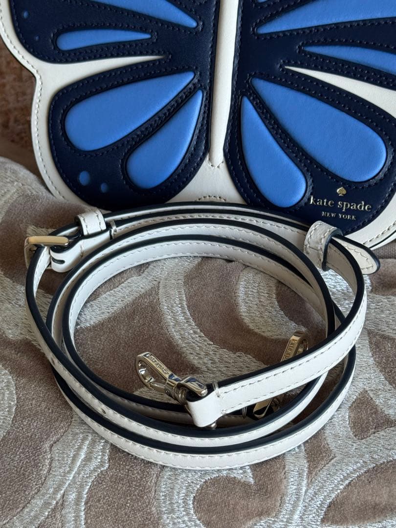 ⭐︎kate spade⭐︎ フラッターフライ 3D クロスボディ ショルダーバッグ