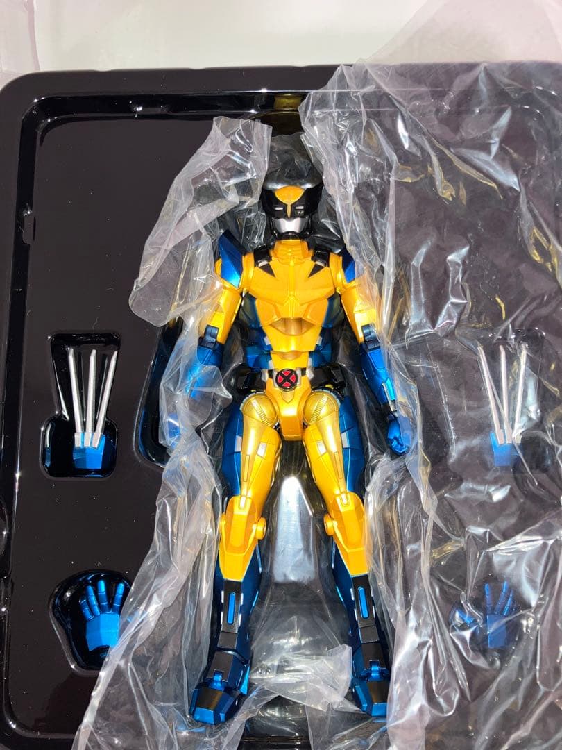 ファイティングアーマー ウルヴァリン