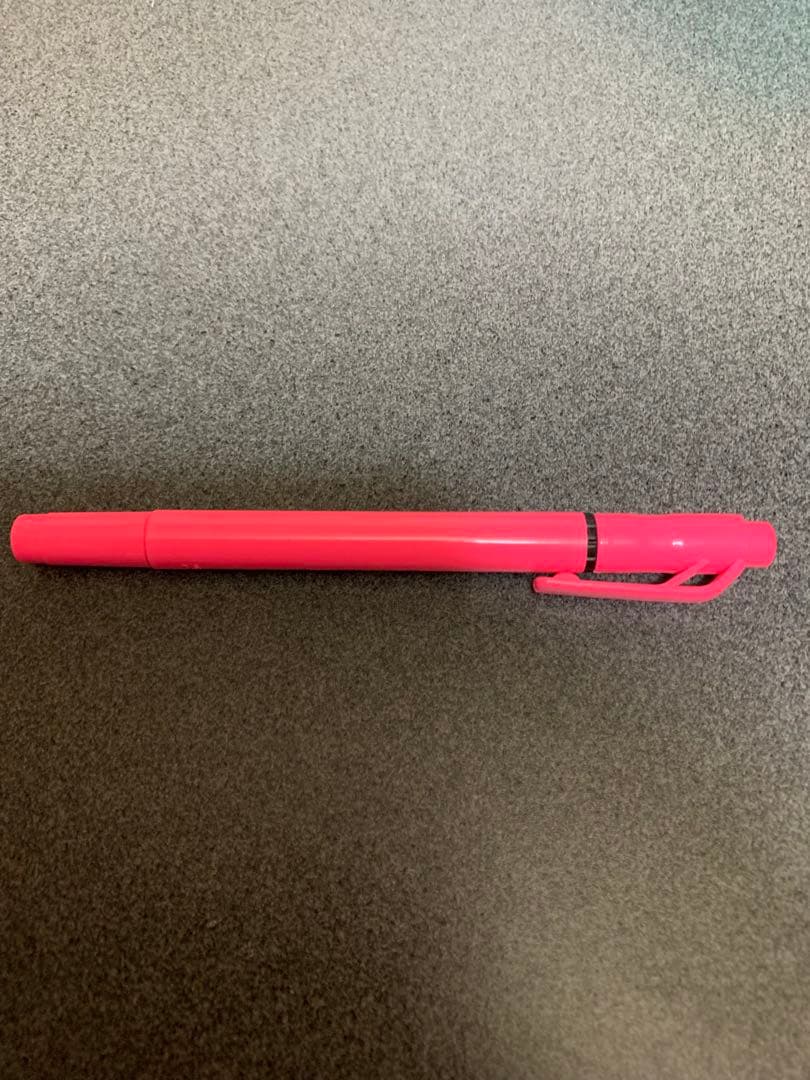 ピンク蛍光ペン　クレ