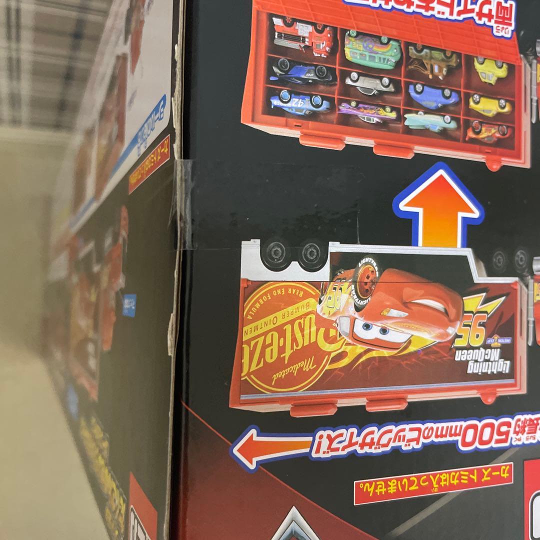 カーズ　トミカ　たくさんのせよう！　大きなマック（カーズ３タイプ）