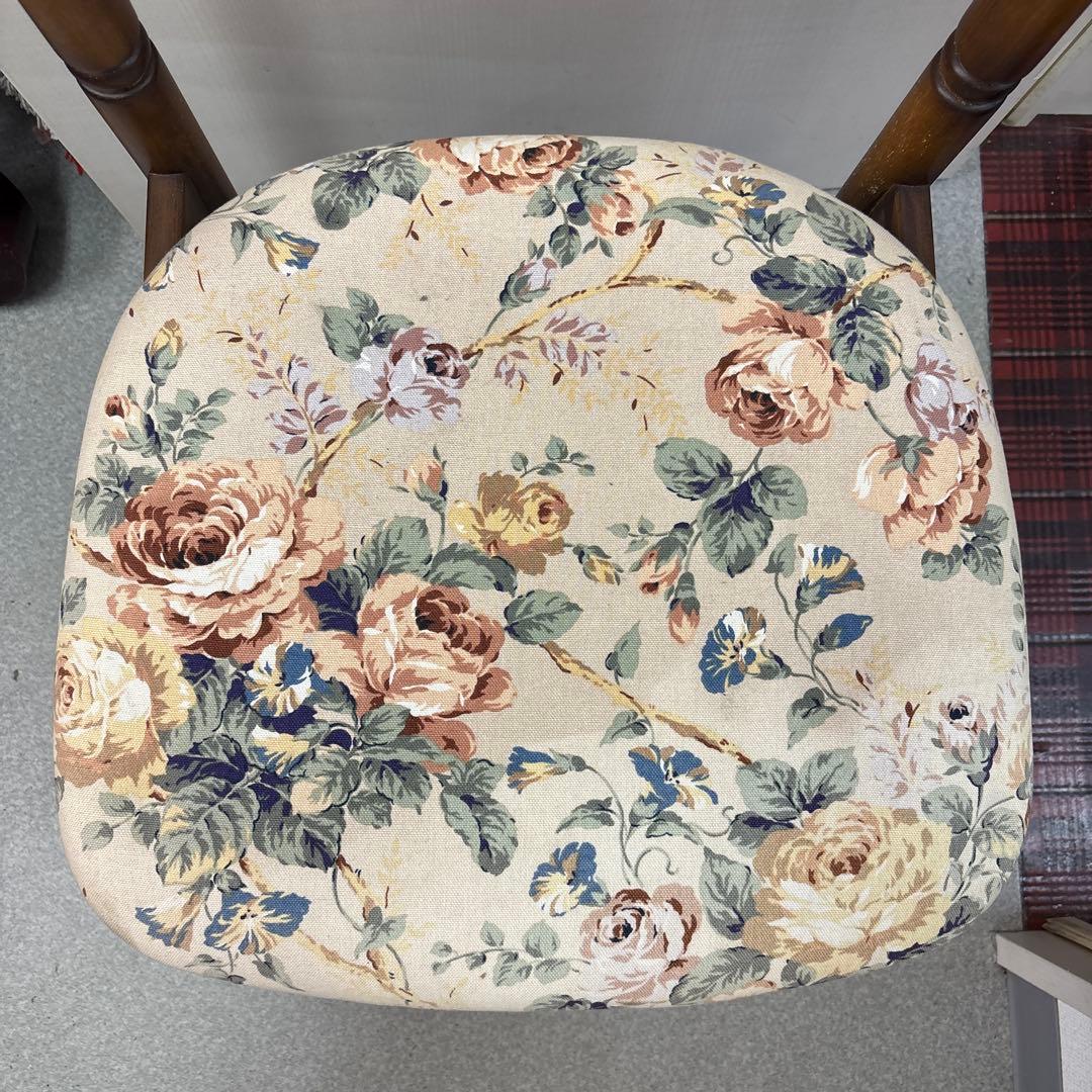 カリモク ダイニングチェア 花柄 椅子　2個セット