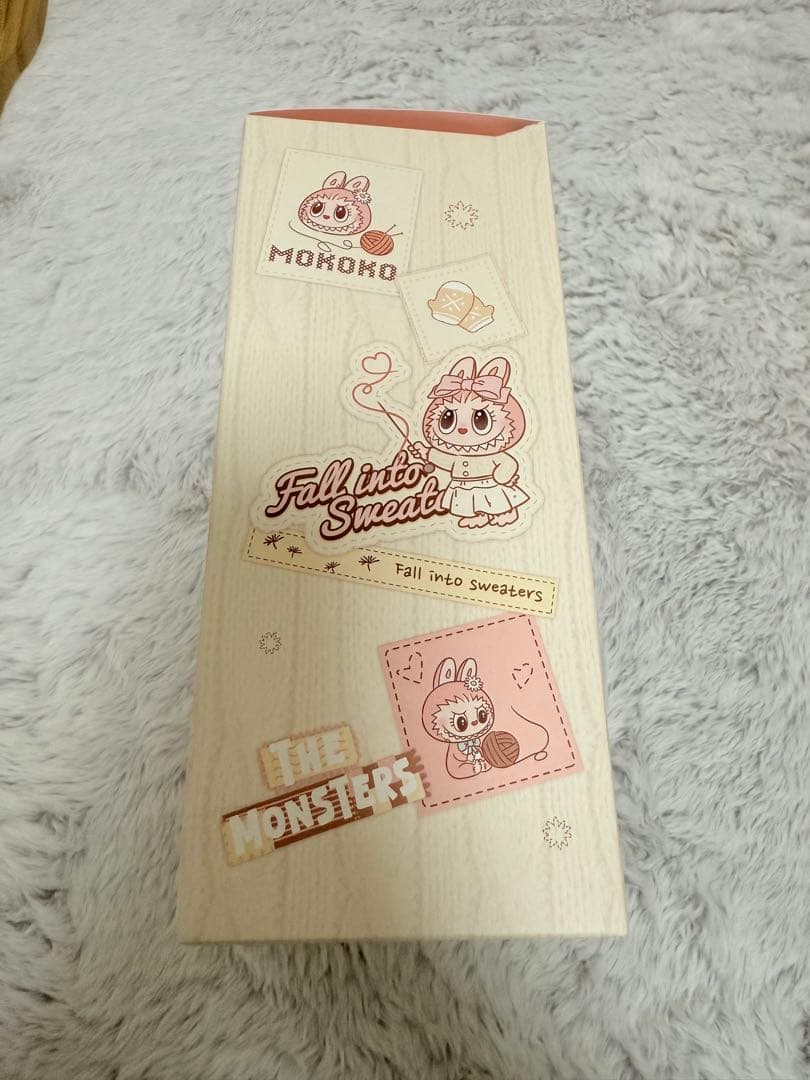 LABUBU MOKOKO Fall Into Sweaters ペンダント