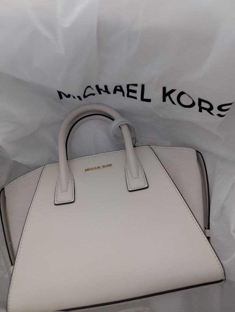 龍*ん様 MICHAEL KORS ホワイト ミニショルダーバッグ　マイケルコー