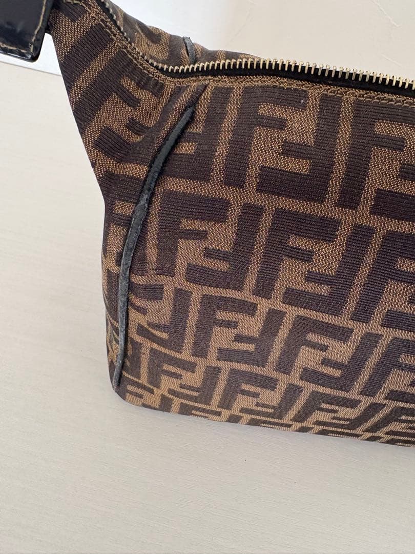 【値下げ！】FENDI フェンディ ズッカ 柄バニティバッグ ブラウン 茶