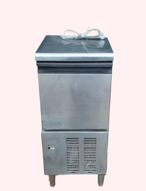 IM-25M　ホシザキ業務用製氷機　AC100V　能力25kg/day　整備済