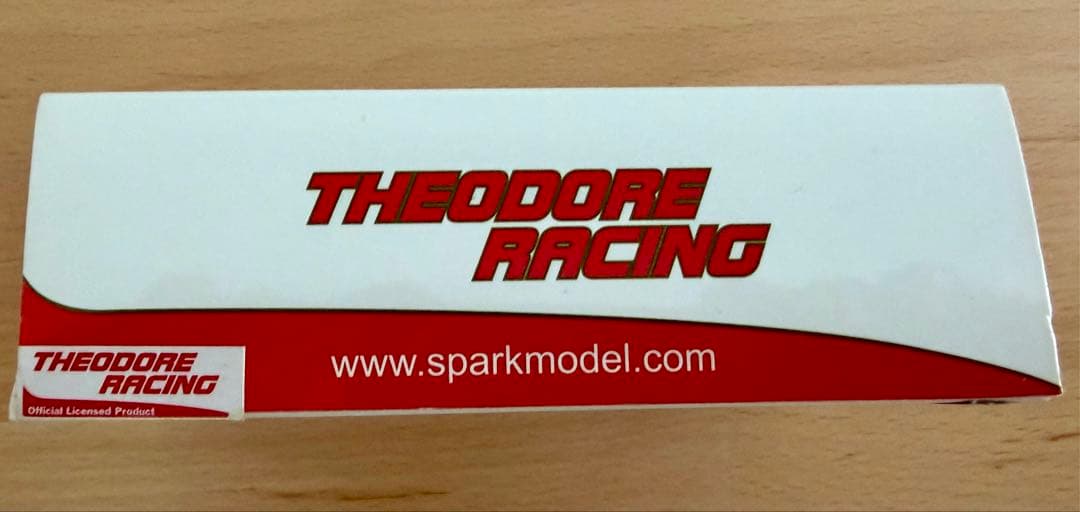 Spark 1/43 セオドール TY01 南アフリカGP 1982 ミニカー