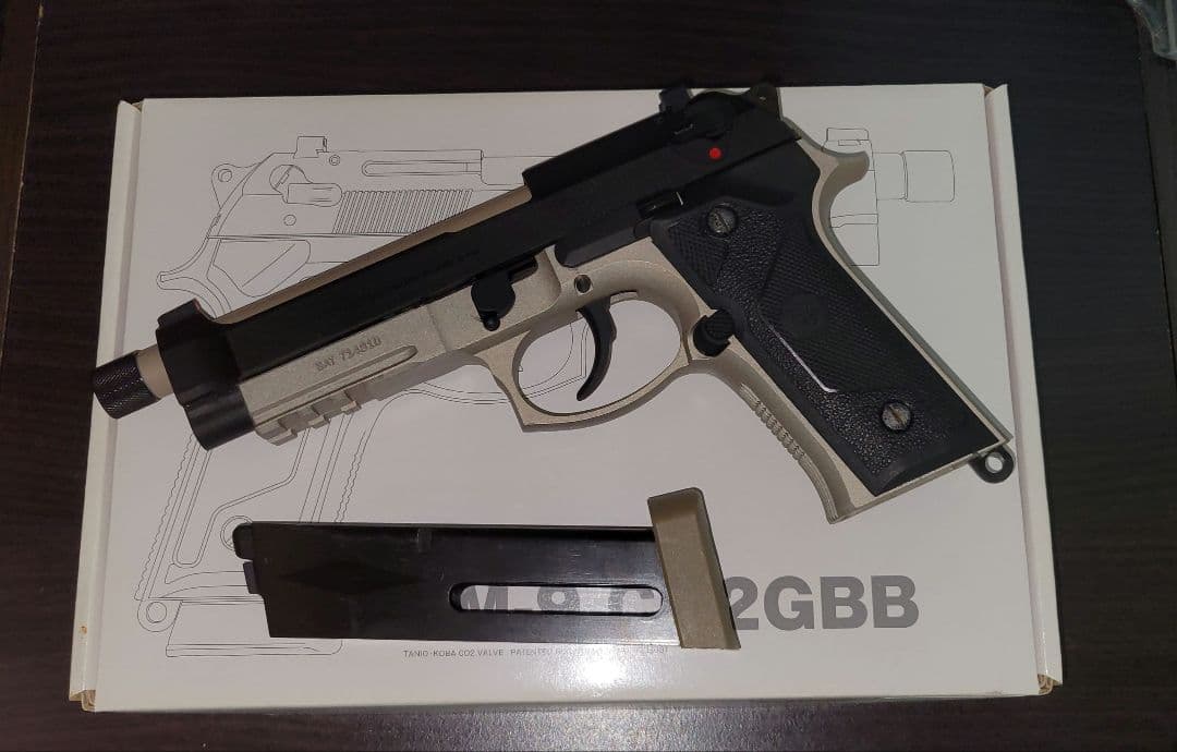 BATON ]BM-9 CO2GBB CO2ガスガン