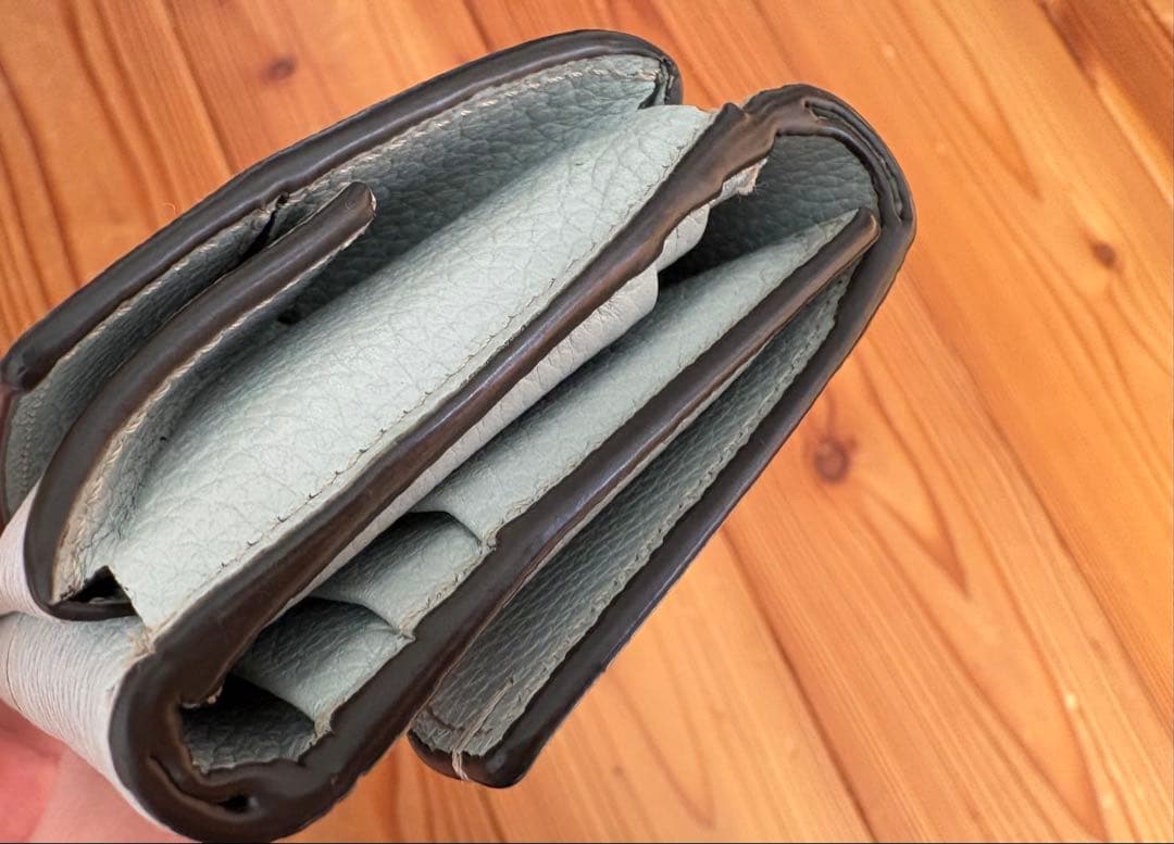 【美品】TOD'S ライトブルー 三つ折り財布