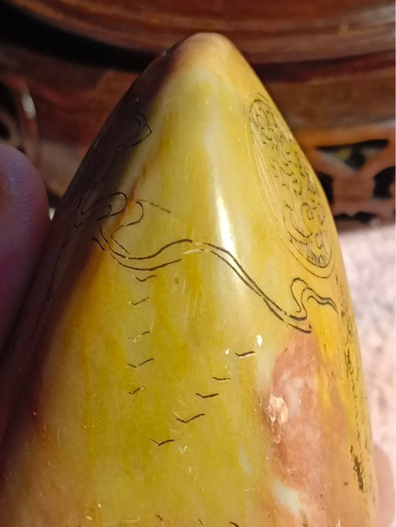 田黄石寿山石印章、天然石 彫刻 、清道光二年王作、449gサイズ約8×7×6cm