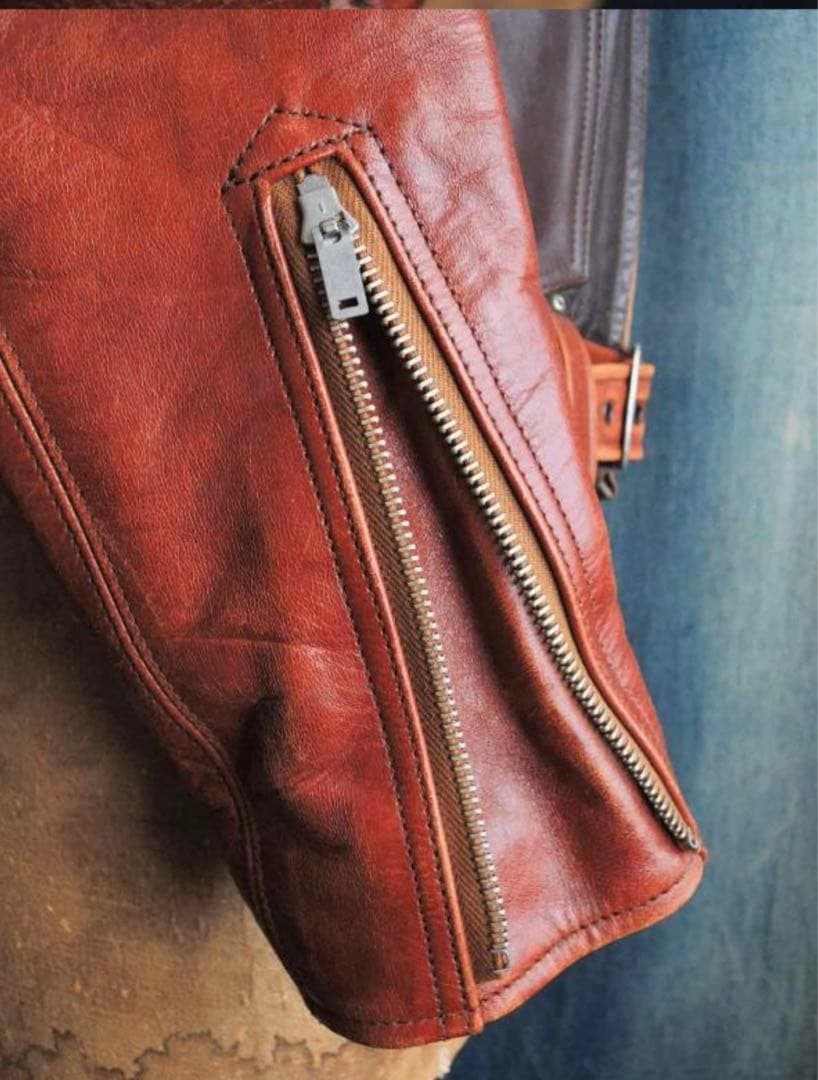 ジョーマッコイズのホースハイドシングルライダース