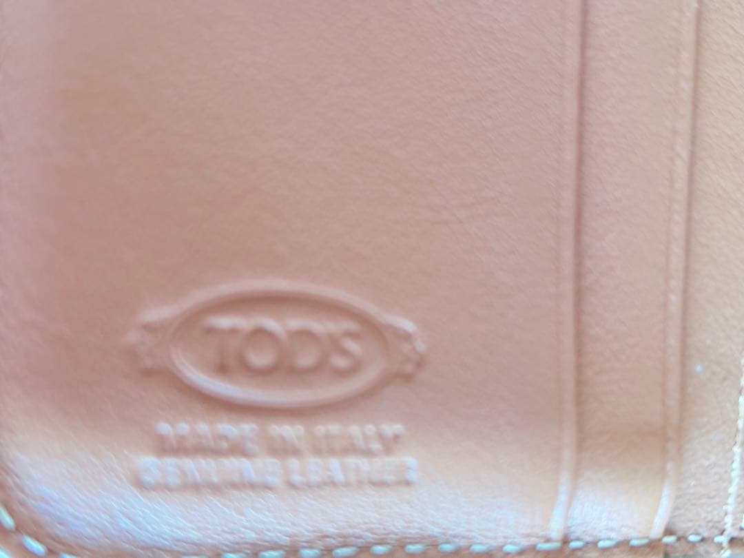 TOD‘S T タイムレス レザー ウォレット　ブラウン