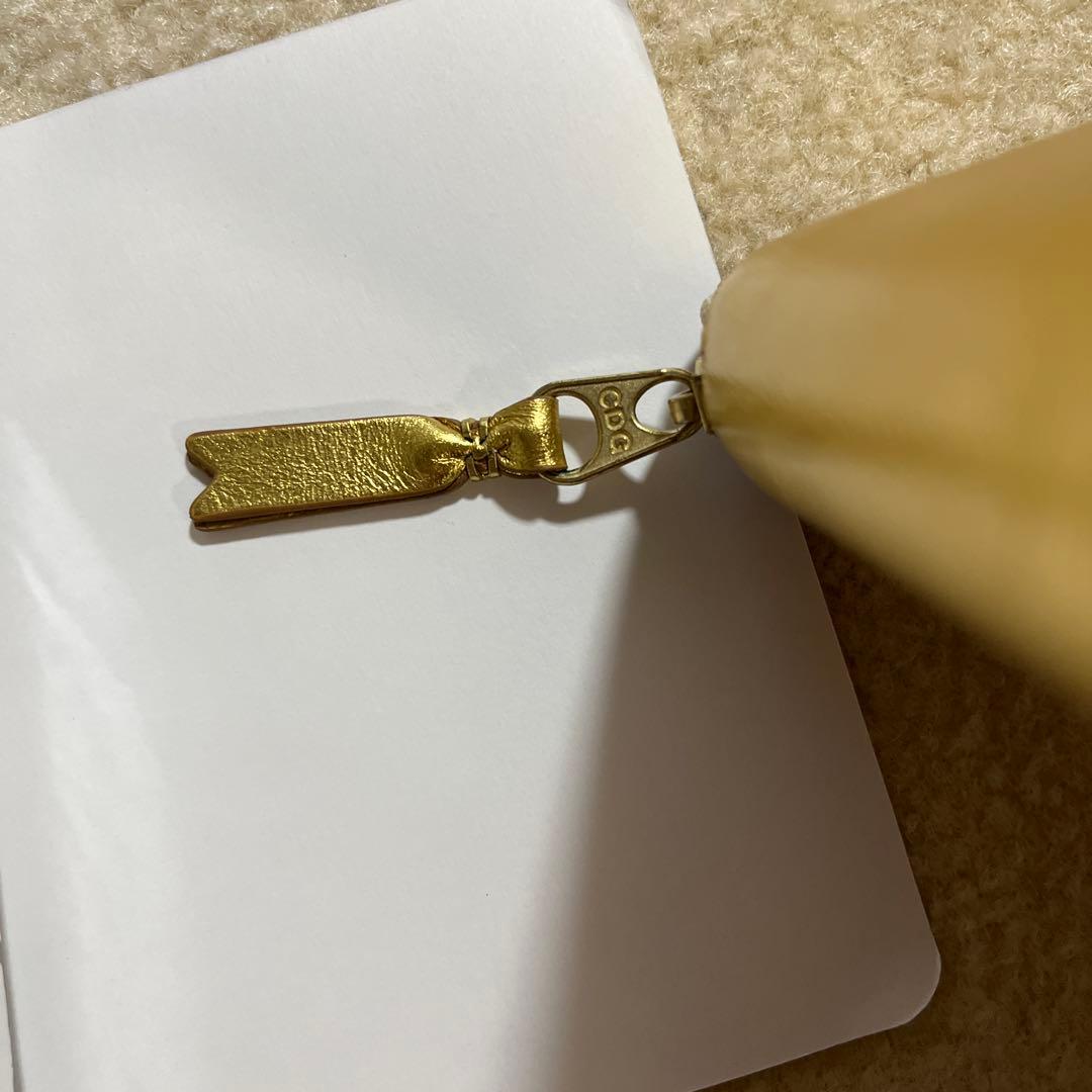 COMME des GARÇONS ゴールド 二つ折り財布