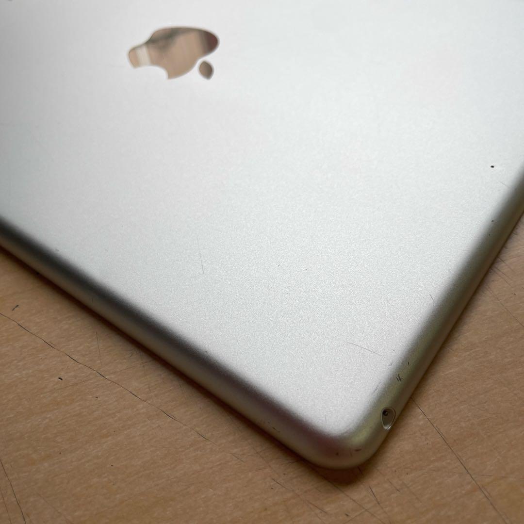 iPad 第6世代　A1893　Wi-Fiモデル　シルバー　32GB #5
