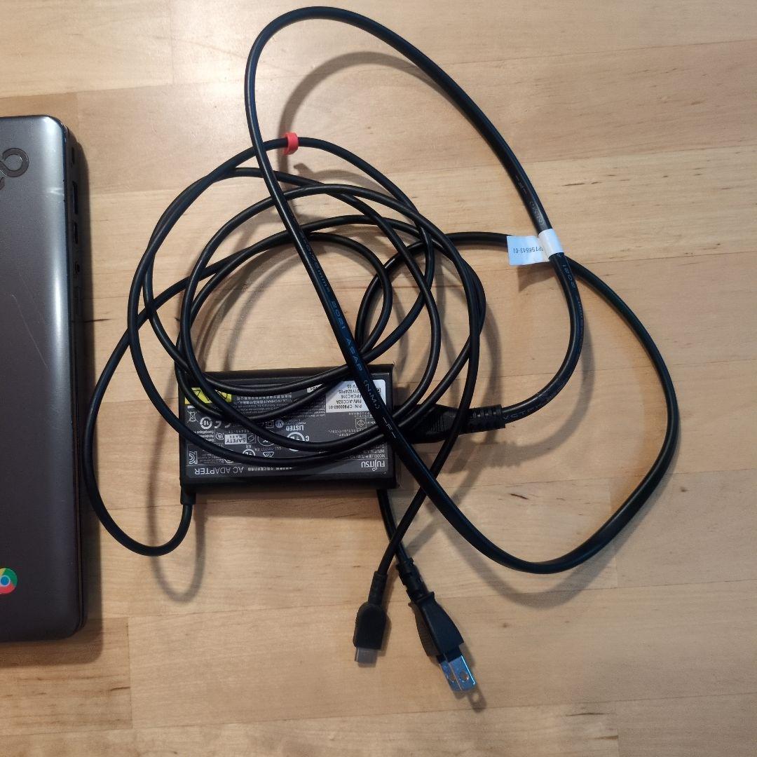 富士通 FMV Chromebook 14型/Celeron/4GB 64GB