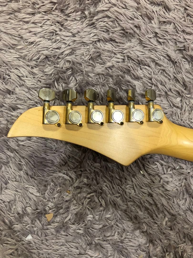 エレキギター　ストラトタイプ