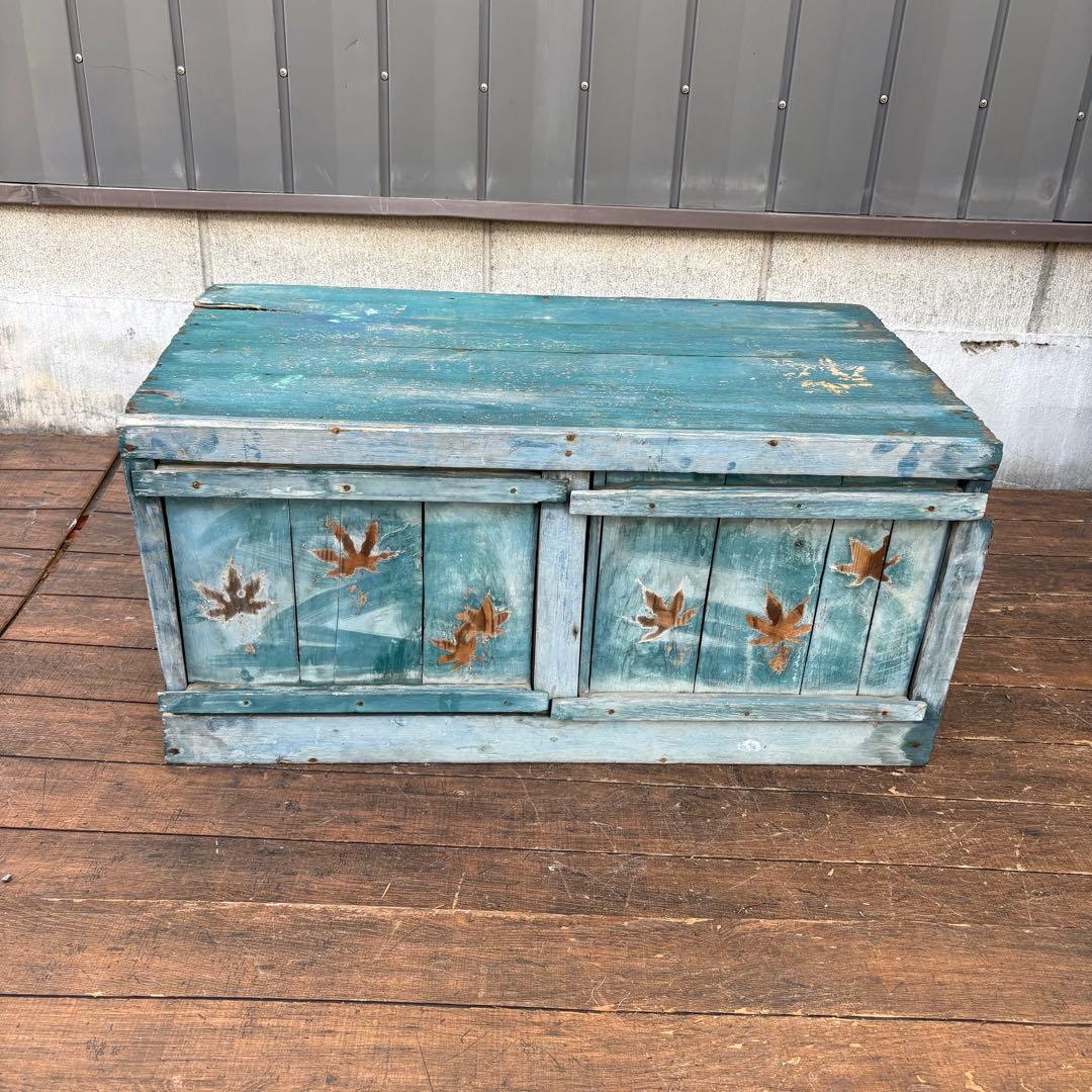 昭和レトロ 古道具 アンティーク もみじ柄 木箱 飾り棚 収納ボックス シャビー