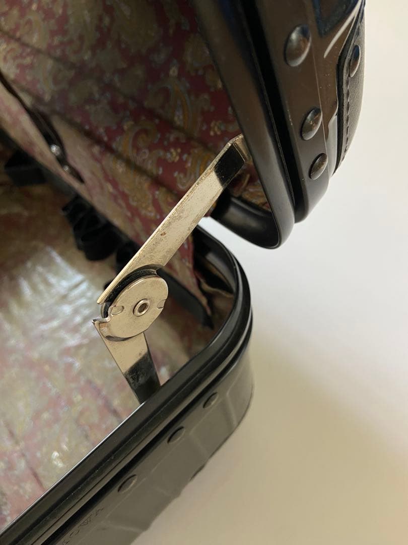 宋支配人リモワ　ビューティーケースSamba Novaサンバノヴァ 中古品