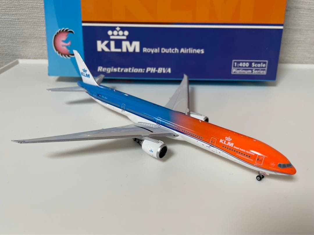KLMオランダ航空 777-300ER オレンジプライド