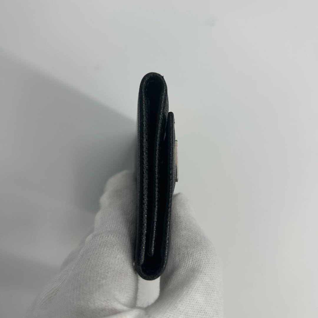 【美品】希少　プラダ 6連 キーケース 三角ロゴ サフィアーノレザー　黒