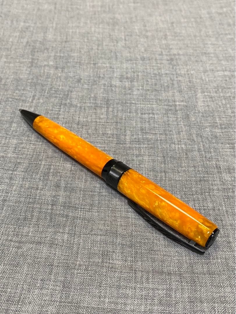 胡桃　ピナイダー ボールペン ラ・グランデ ベレッツァ ロックジャッロ