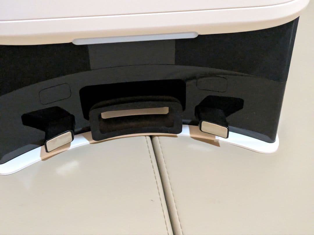 ［最終価格］SwitchBotロボット掃除機K10+　アクセサリー付き