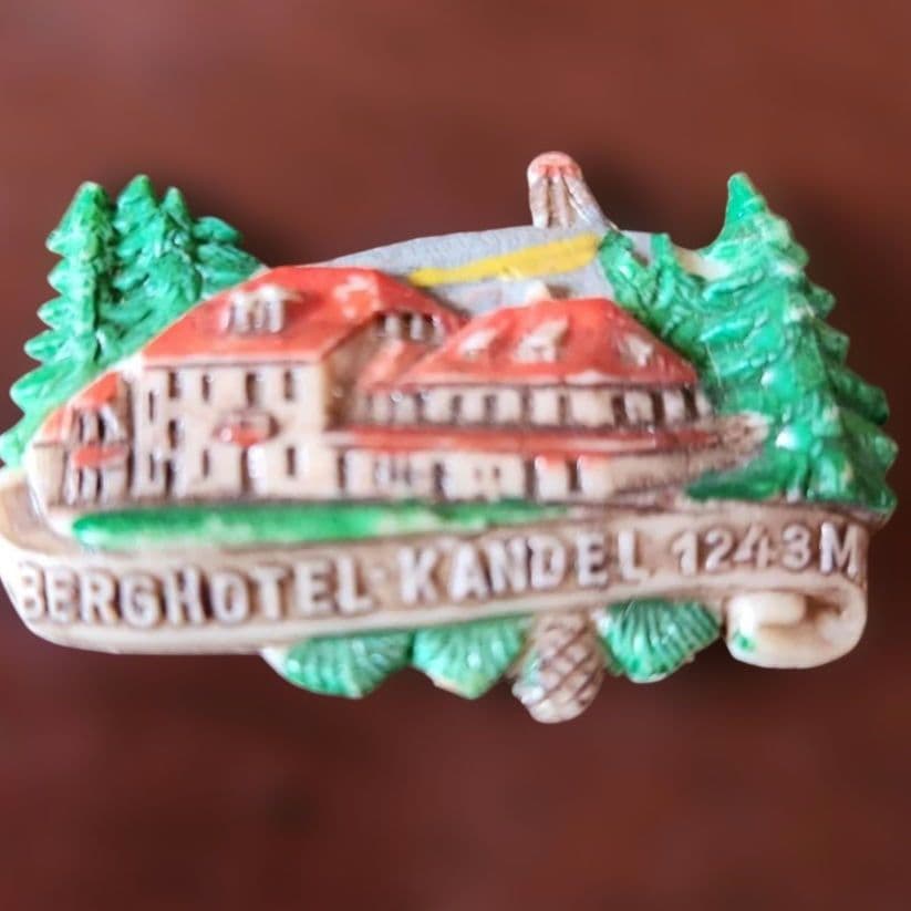 ヴィンテージドイツ観光名所 バッジ　スーベニアバッジ　城　大聖堂