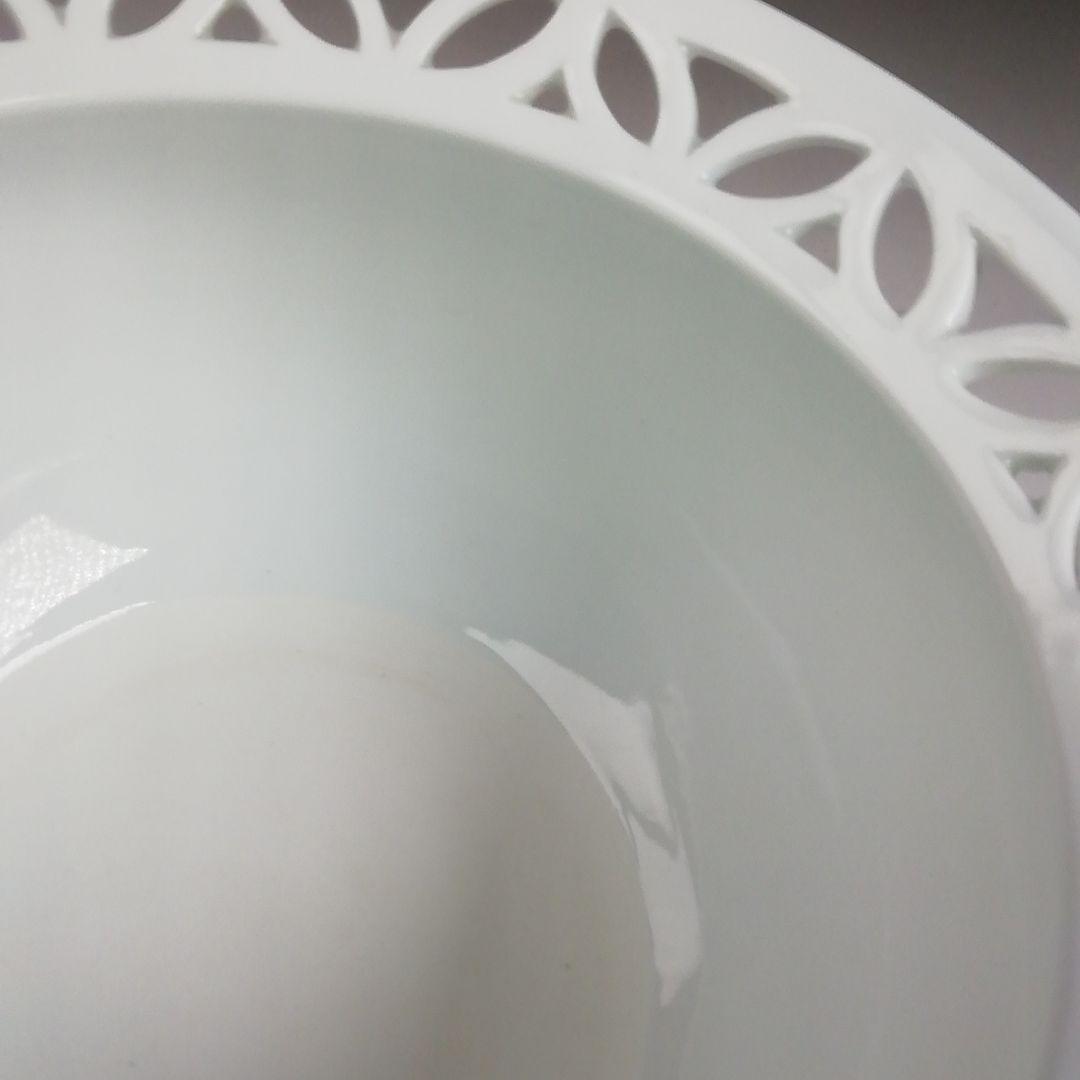 Ｓ９８２　建水　『平戸焼』『白磁　七宝透し』『横石嘉助』　共箱　茶道具