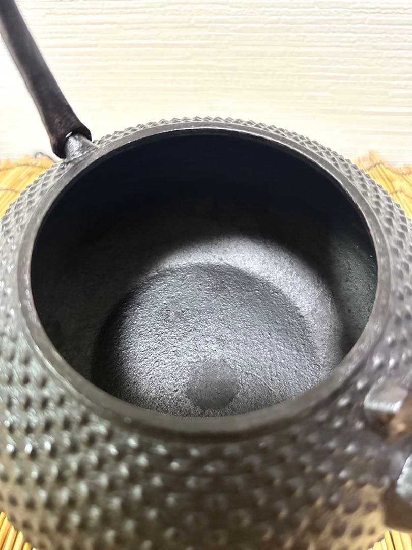 未使用、保管品　南部成龍堂鋳造所　斎峰　及川光正造　宝珠形馬蹄鉉　南部鉄瓶