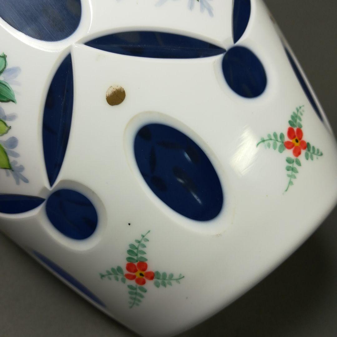 ボヘミアンガラス　切子　乳白色青地　色被せガラス　花瓶　フラワーベース