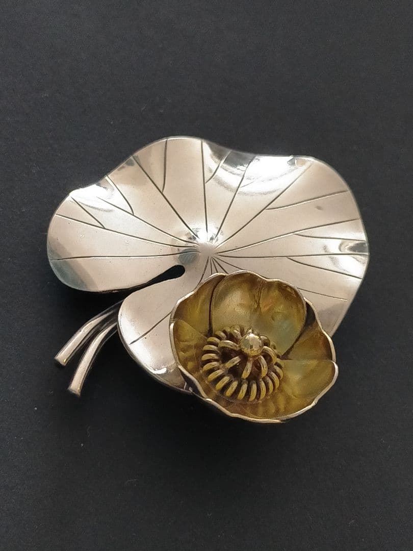 デンマーク Gertrude Engel ガートルード エンゲル 睡蓮のブローチ