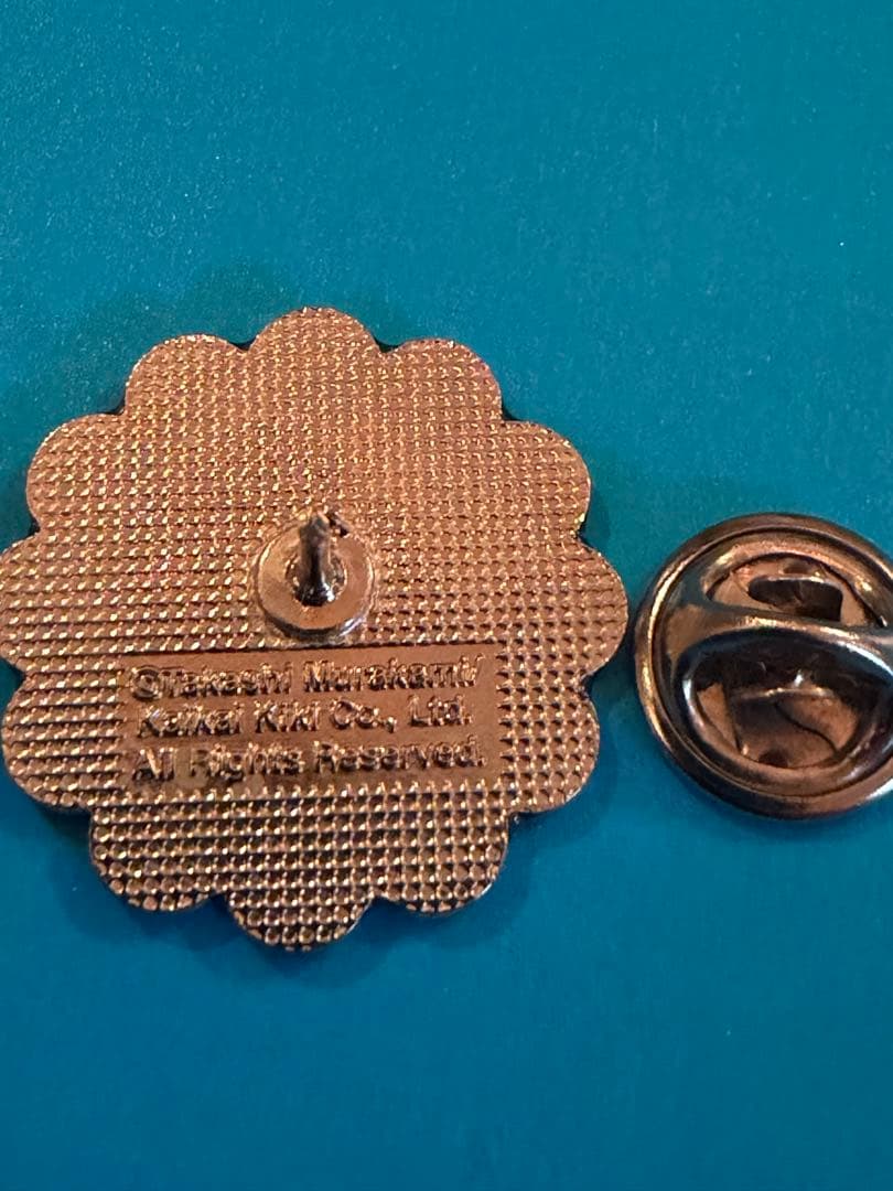 村上フラワー　ピンバッチ