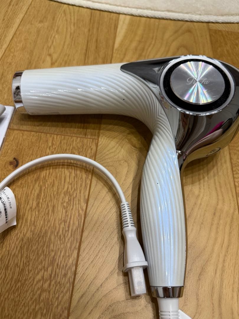 期間限定価格　Refa ビューティックドライヤープロ　2023年製