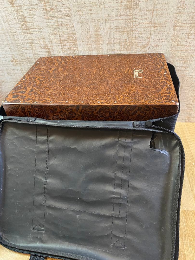 【ジャンク】 Pearl パール カホン (ケース付き)