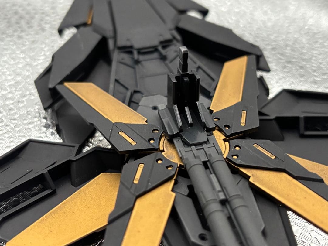 ＭＧ 1/100 ユニコーンガンダム2号機 バンシィ・ノルン 塗装済み完成品