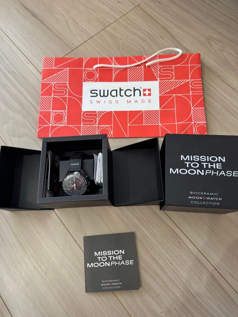 Snoopy x OMEGA x Swatch MoonSwatch黒