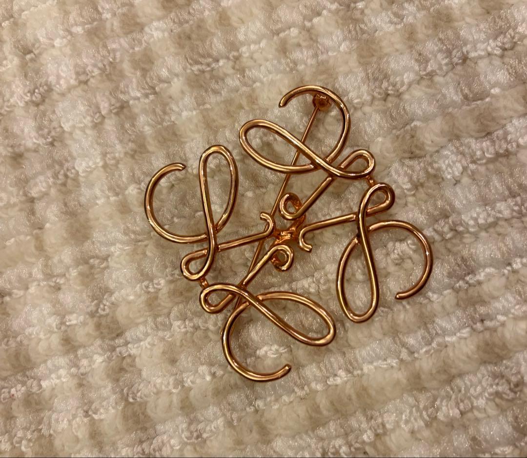 使用品❗️ロエベ　ブローチ　ロゴブローチ　ピンクゴールド