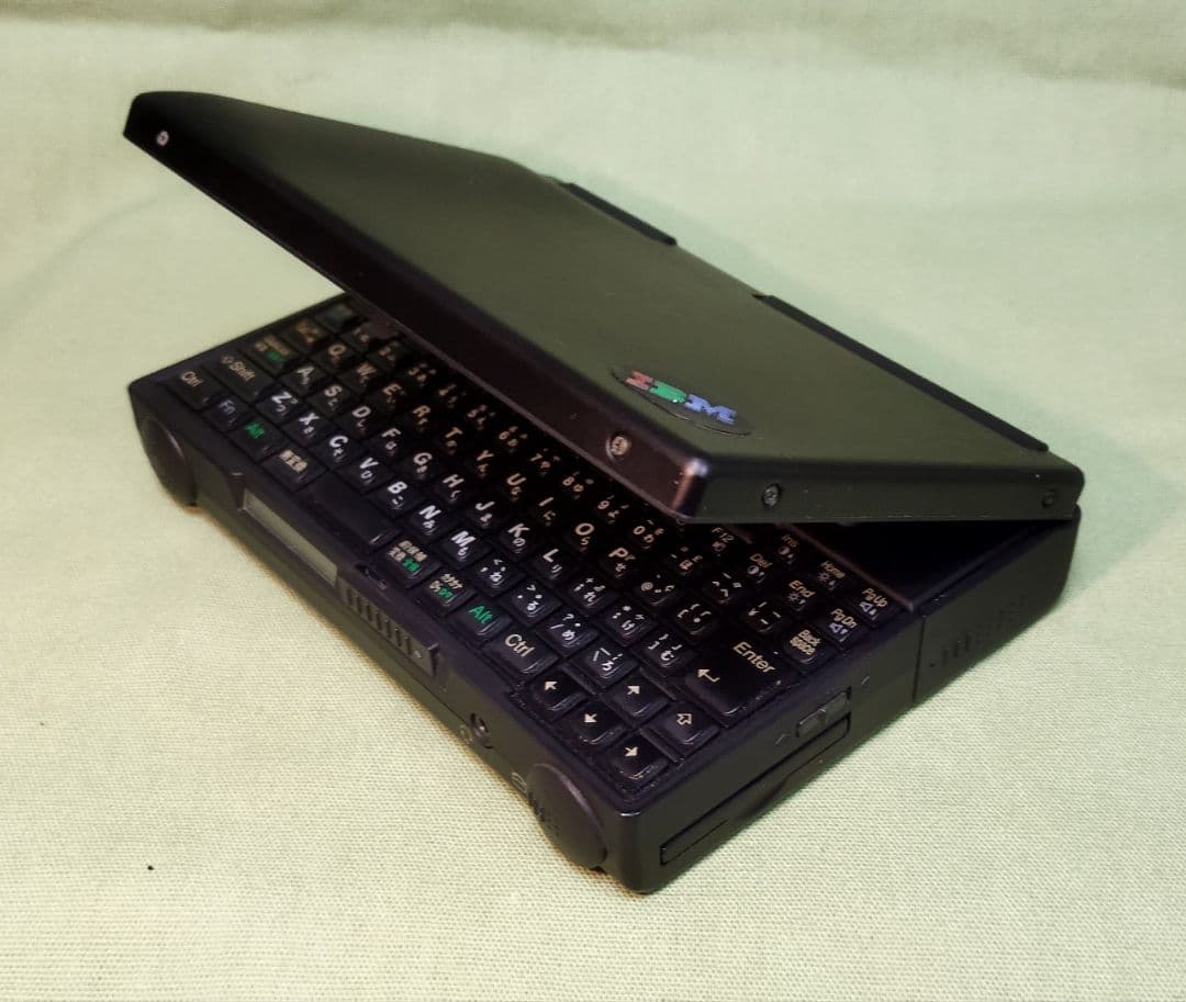 junk IBM palmtop PC110 ウルトラマンPC ポトリ付き 2