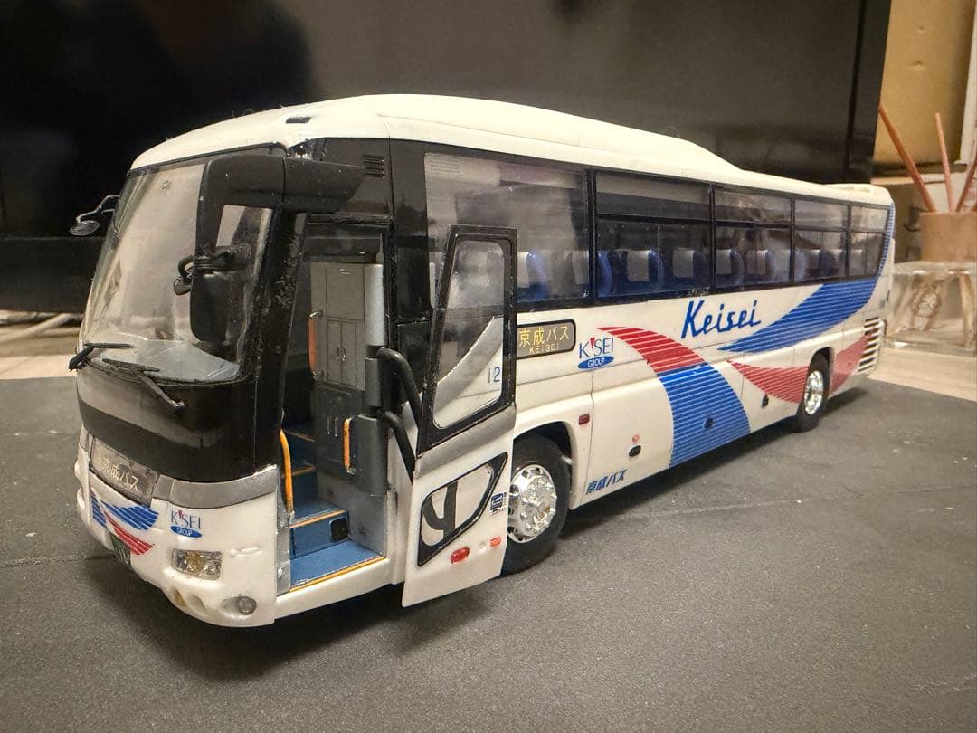 フジミ模型1/32いすゞガーラ京成バス　プラモデル完成品