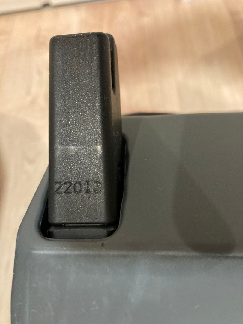 Combi コンビ THE S エッグショック ZC-690 ネイビー