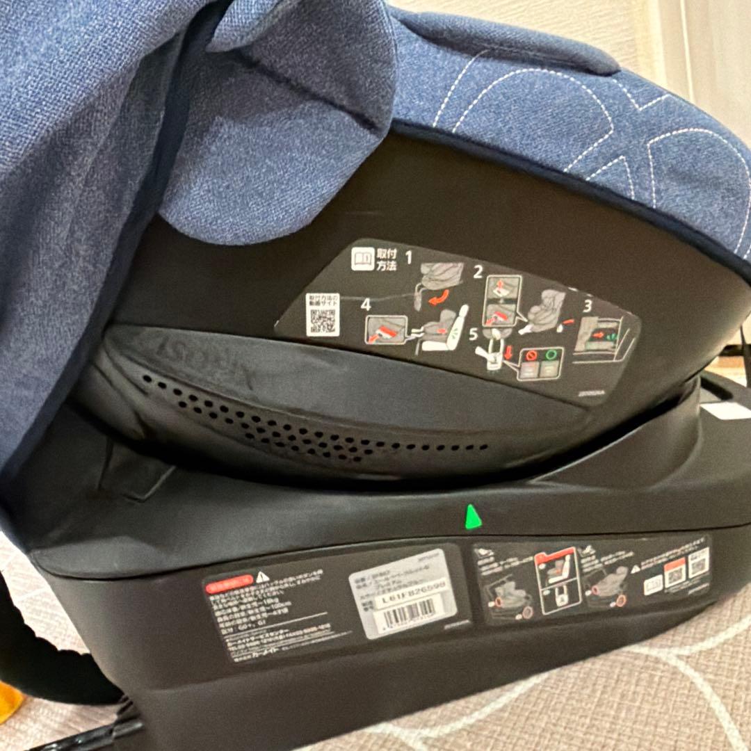 カーメイトエールベベ クルット4iプレミアム KURUTTO4i BF867