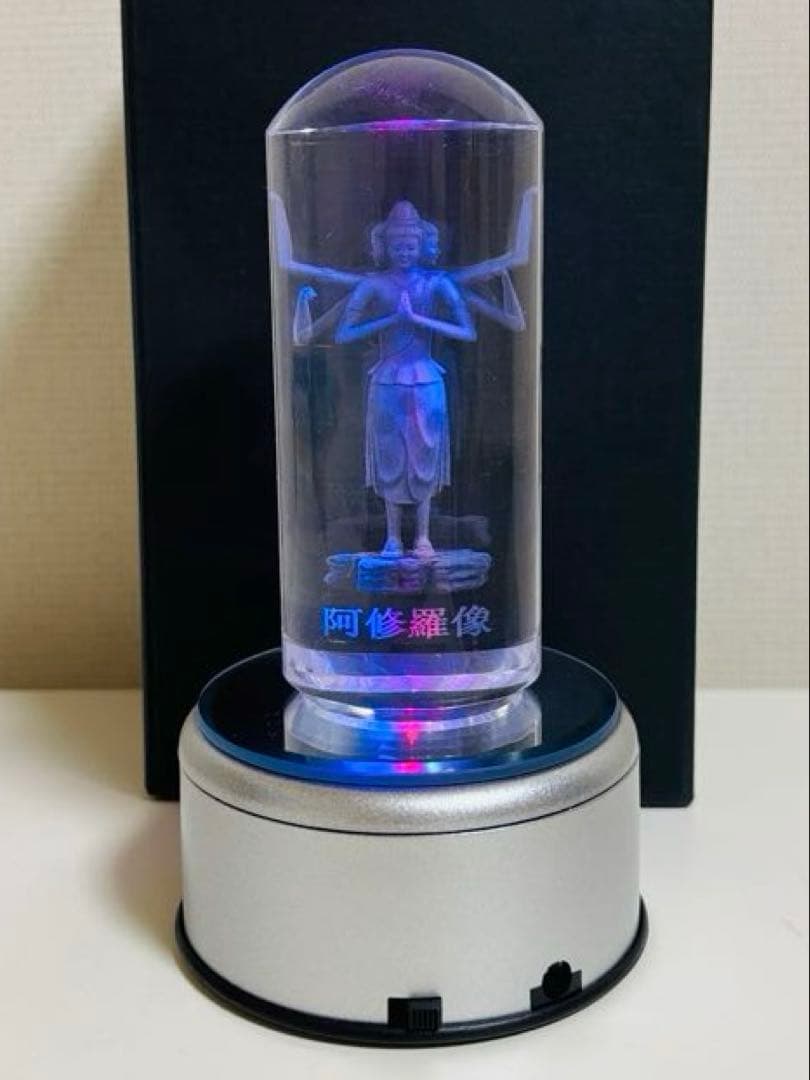 【新品】LED照明付3D阿修羅像あしゅら　鉛を含まないK9クリスタルガラス