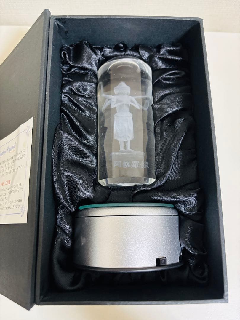 【新品】LED照明付3D阿修羅像あしゅら　鉛を含まないK9クリスタルガラス