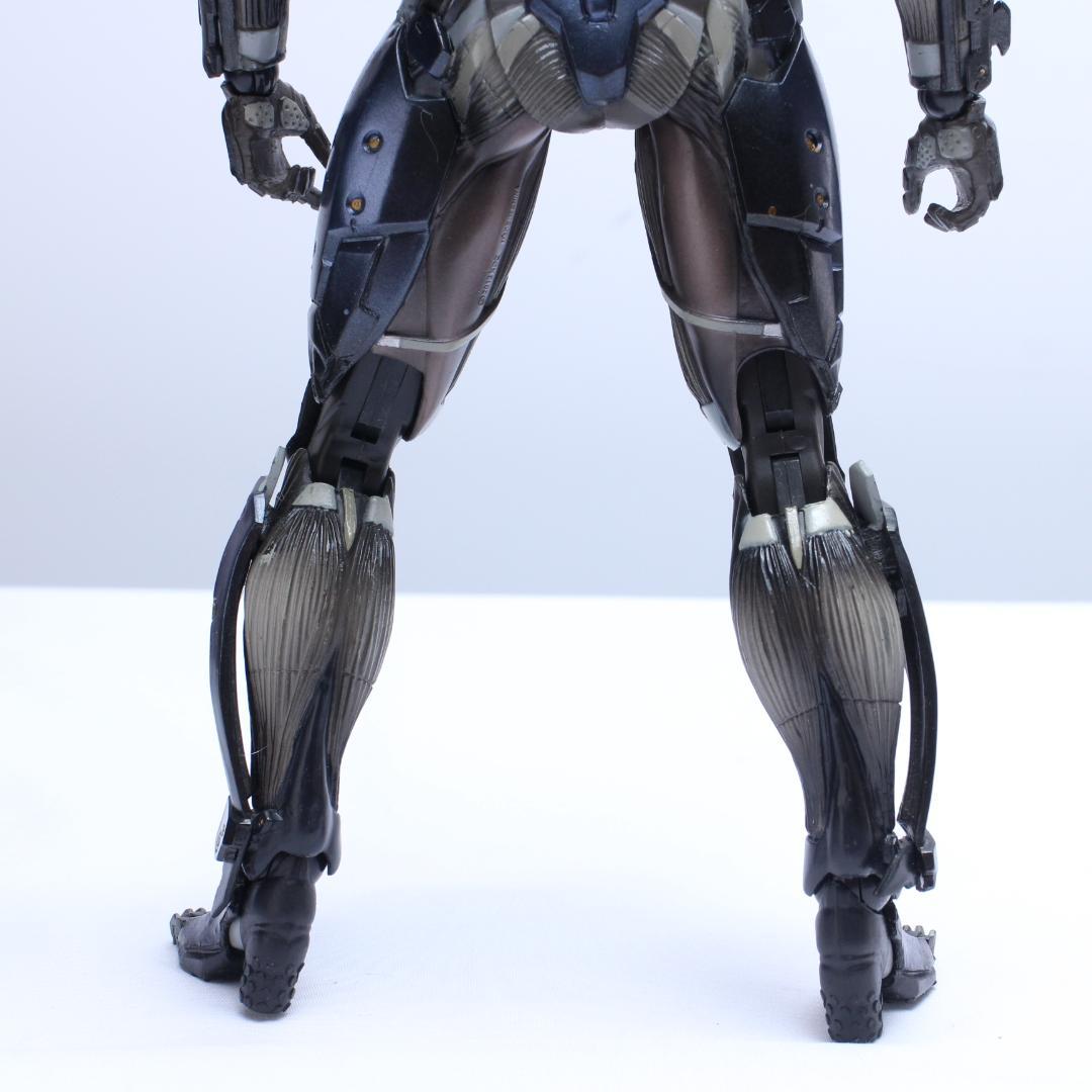 L GEAR RIGING プレイアーツ改 雷電