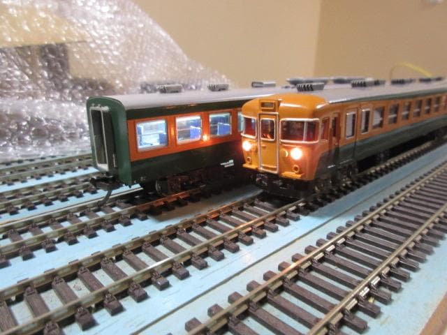 国鉄 急行形 153系電車 2両セット HOゲージ　(カツミ・カワイ製）