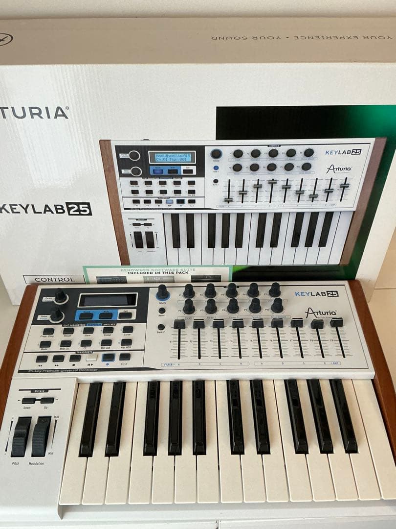 Arturia KEYLAB 25 MIDIコントローラー