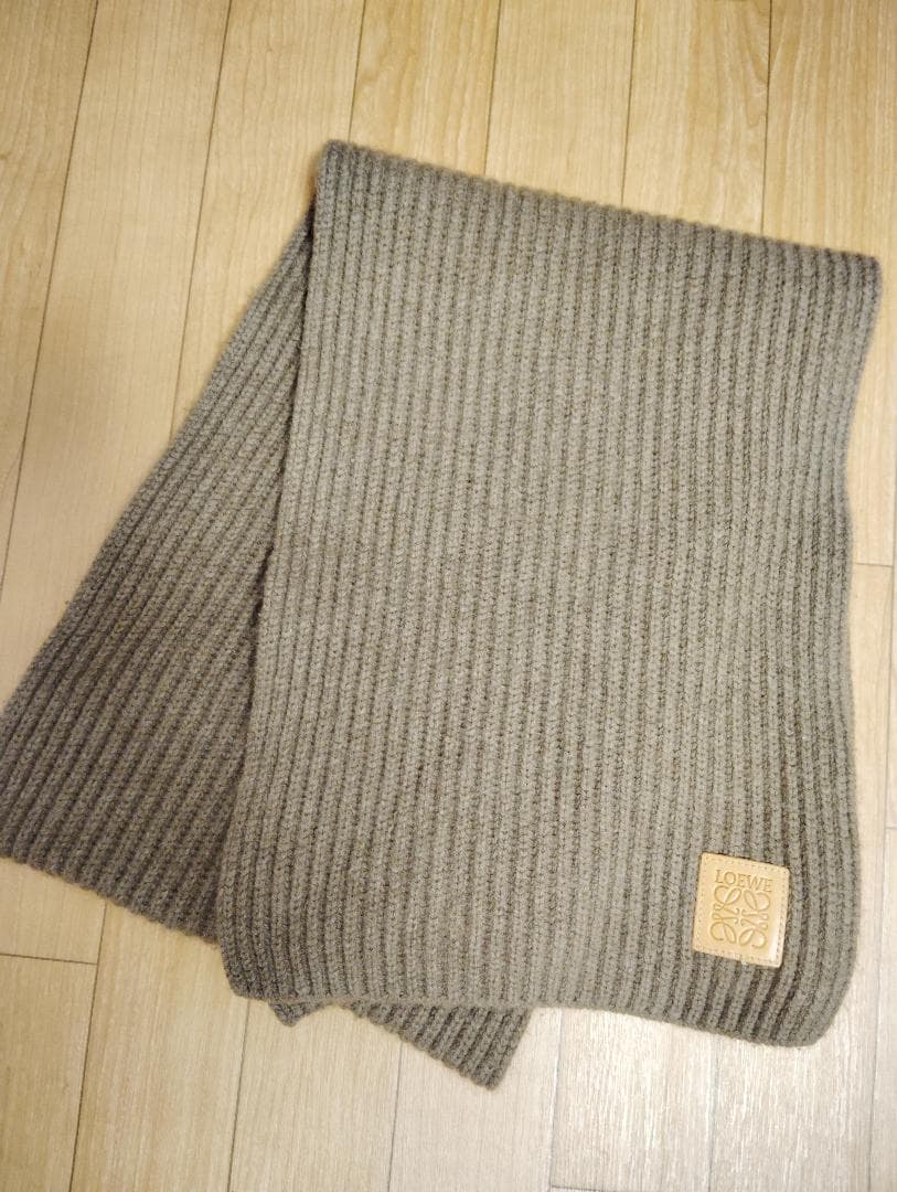 ふ*ん様 LOEWE カシミヤ リブ編みマフラー ダークベージュ