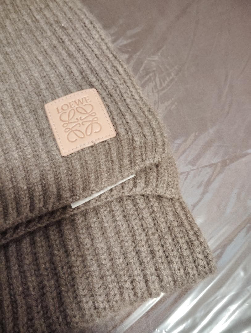 ふ*ん様 LOEWE カシミヤ リブ編みマフラー ダークベージュ