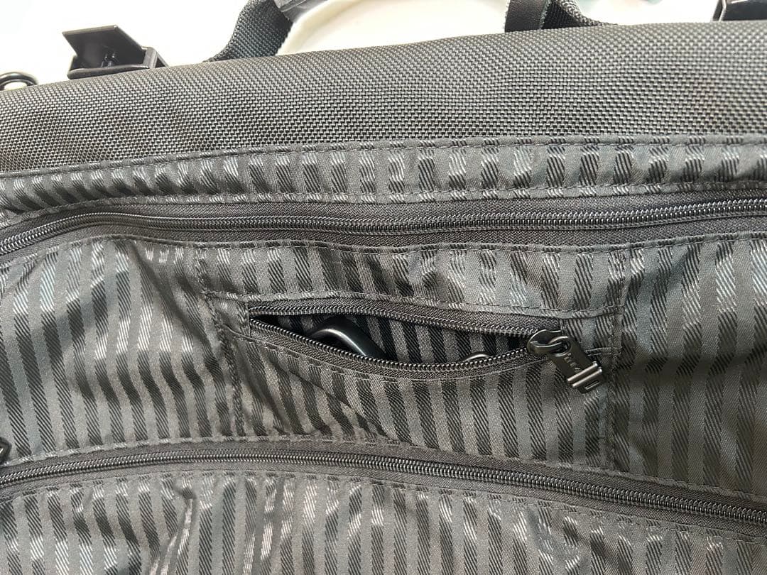 TUMI ガーメント・バッグ・トライフォールド・キャリーオン